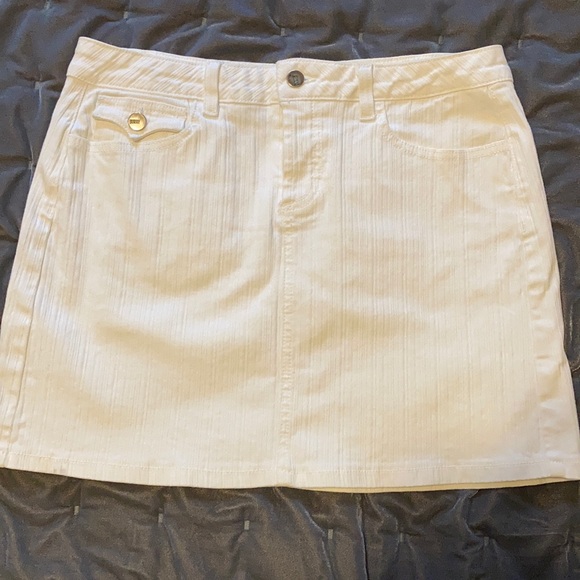 Laundry By Shelli Segal Dresses & Skirts - Laundry white stretch denim mini skirt 10